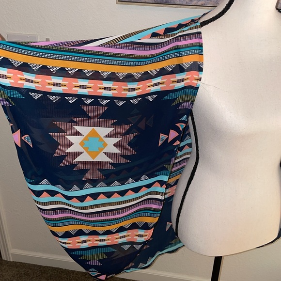 Aztec pattern cocoon wrap - Picture 6 of 8